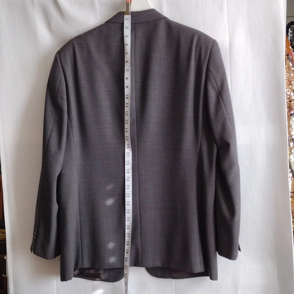 Armani Collezioni men tree-button wool sport jacket L